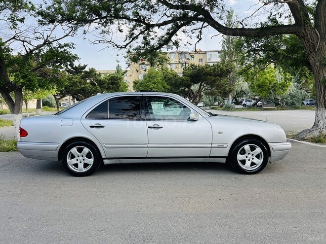 Mercedes E 240 1998, 280,000 km - 2.4 l - Bakı