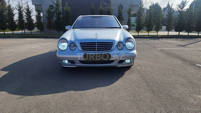 Mercedes E 320 2000, 450,000 km - 3.2 l - Salyan