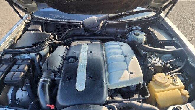 Mercedes E 320 2000, 450,000 km - 3.2 l - Salyan