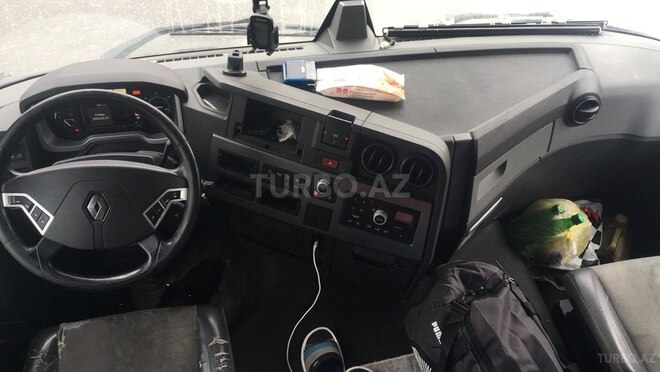 Renault  2015, 670,000 km - 11.0 l - Gəncə