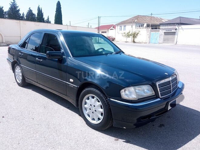 Mercedes C 220 1998, 320,000 km - 2.2 l - Bakı