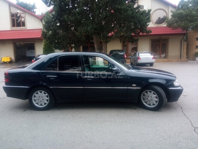 Mercedes C 220 1998, 320,000 km - 2.2 l - Bakı