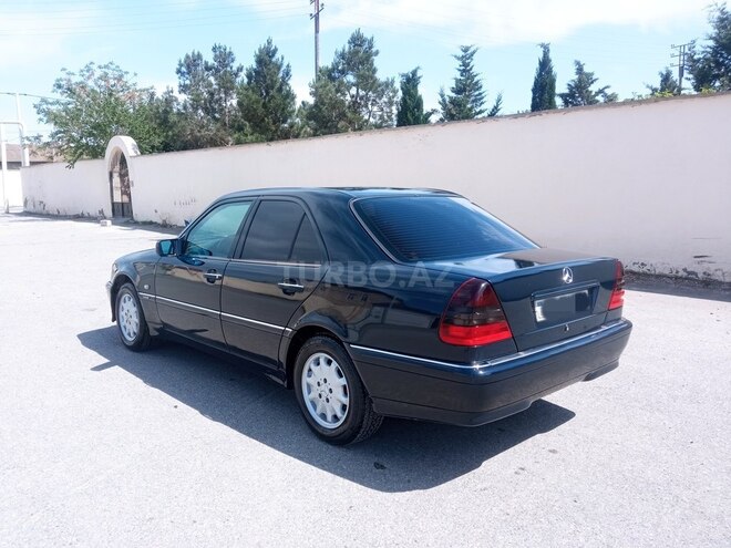Mercedes C 220 1998, 320,000 km - 2.2 l - Bakı