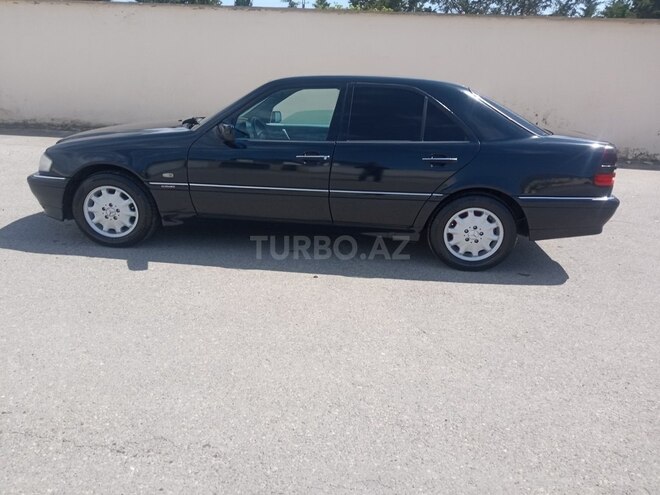 Mercedes C 220 1998, 320,000 km - 2.2 l - Bakı