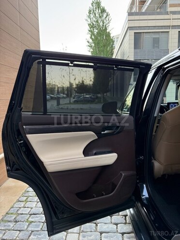 Toyota Highlander 2022, 33,000 km - 2.5 l - Bakı