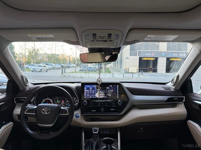 Toyota Highlander 2022, 33,000 km - 2.5 l - Bakı