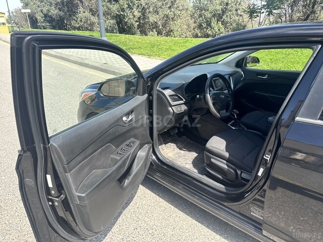 Hyundai Accent 2018, 178,637 km - 1.6 l - Bakı
