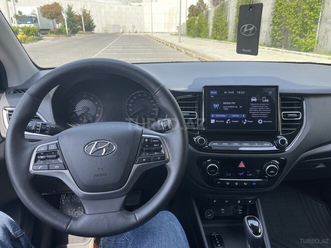 Hyundai Accent 2022, 26,000 km - 1.6 л - Bakı