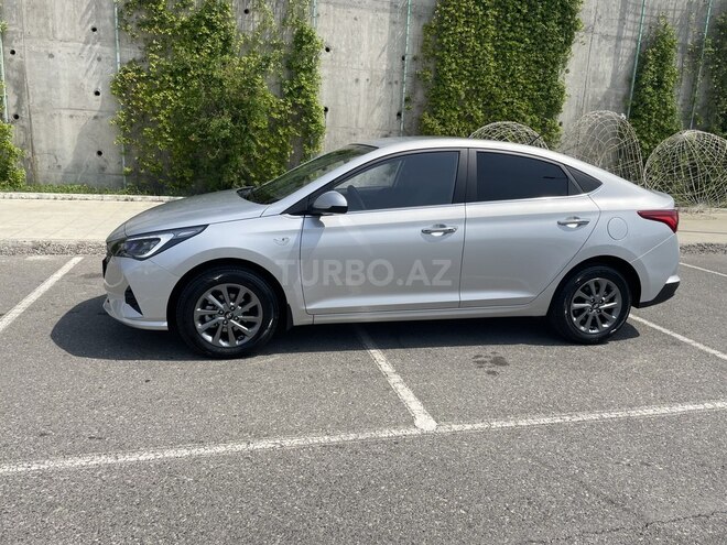 Hyundai Accent 2022, 26,000 km - 1.6 л - Bakı