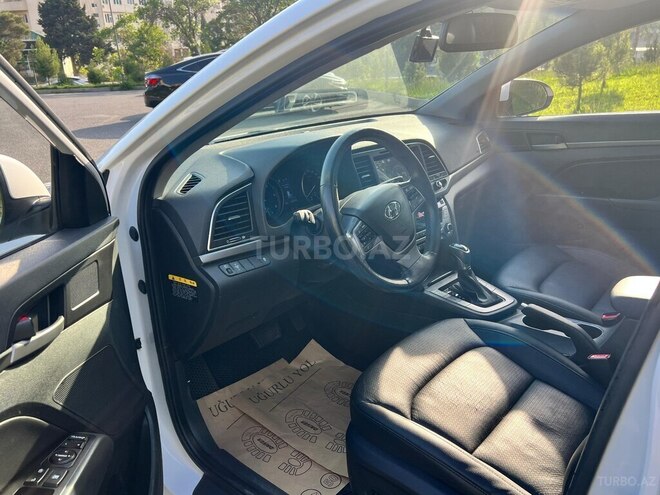 Hyundai Avante 2015, 155,000 km - 1.6 l - Bakı