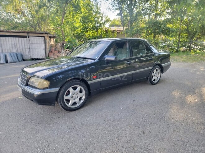 Mercedes C 220 1994, 111,100 km - 2.2 l - Şəki