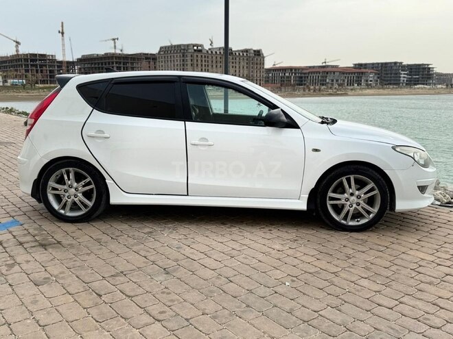 Hyundai i30 2009, 225,100 km - 2.0 l - Bakı