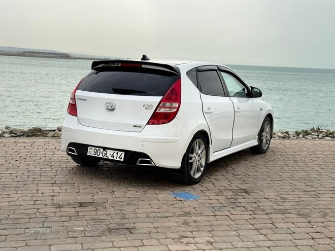 Hyundai i30 2009, 225,100 km - 2.0 l - Bakı