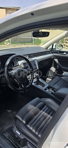 Volkswagen Passat 2018, 100,000 km - 1.8 l - Bakı