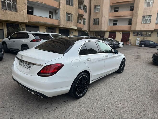 Mercedes C 300 2015, 180,000 km - 2.0 л - Bakı