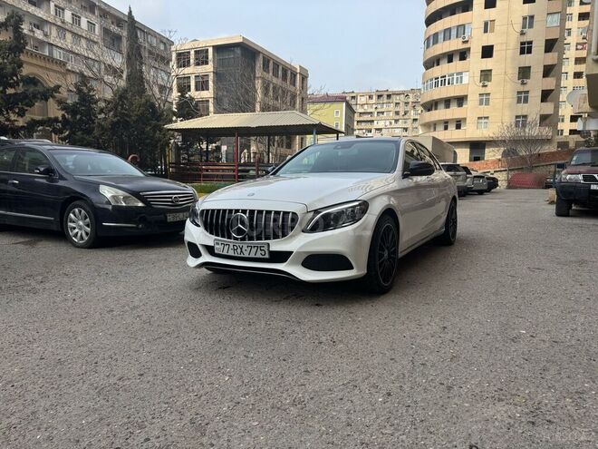 Mercedes C 300 2015, 180,000 km - 2.0 л - Bakı