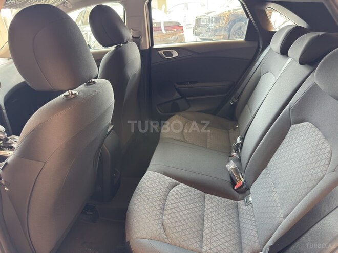 Kia Ceed-9