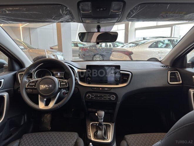 Kia Ceed-8