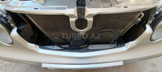 Mercedes E 240 2001, 231,000 km - 2.4 л - Bakı