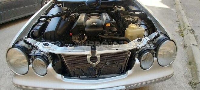 Mercedes E 240 2001, 231,000 km - 2.4 л - Bakı