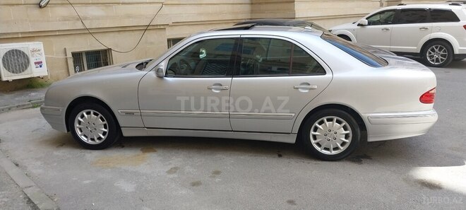 Mercedes E 240 2001, 231,000 km - 2.4 л - Bakı