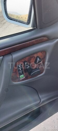 Mercedes E 240 2001, 231,000 km - 2.4 л - Bakı