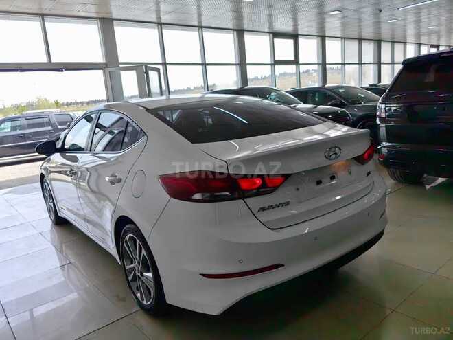 Hyundai Elantra 2017, 150,000 km - 2.0 л - Bakı