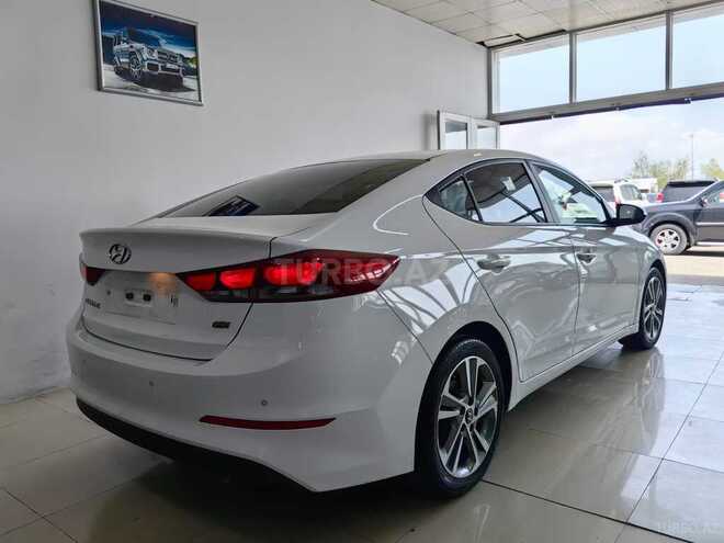 Hyundai Elantra 2017, 150,000 km - 2.0 л - Bakı