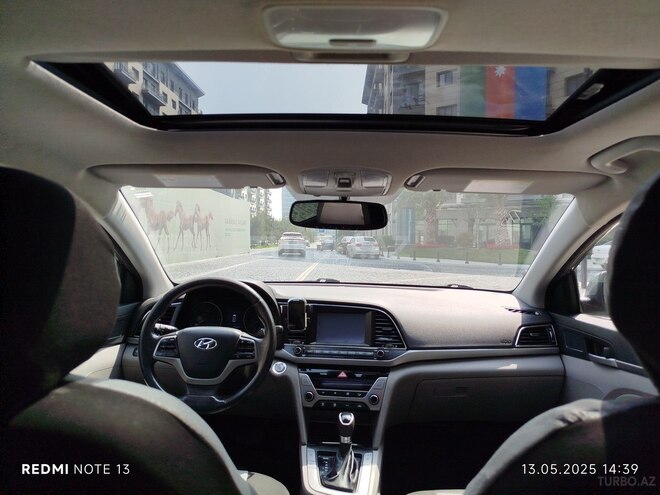 Hyundai Elantra 2018, 156,106 km - 2.0 l - Bakı