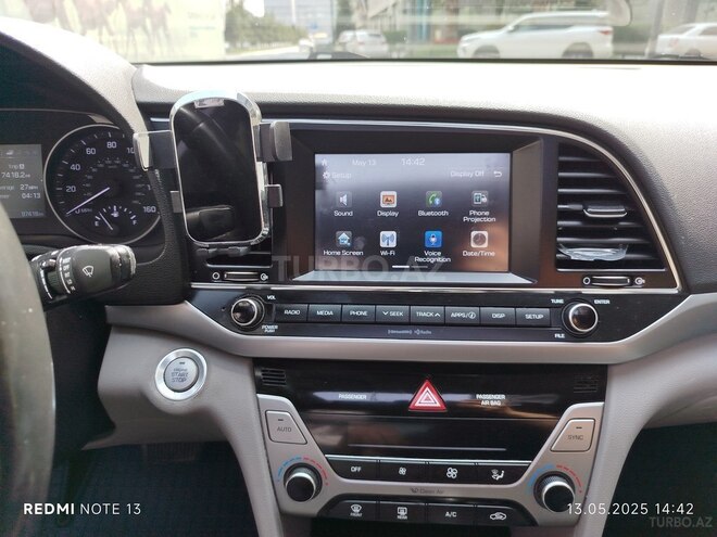 Hyundai Elantra 2018, 156,106 km - 2.0 l - Bakı
