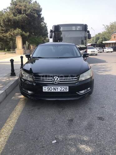 Volkswagen Passat 2013, 240,000 km - 1.8 л - Bakı