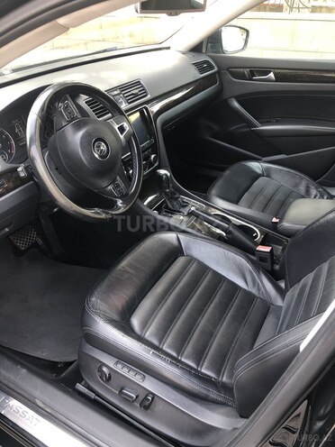 Volkswagen Passat 2013, 240,000 km - 1.8 л - Bakı