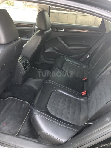 Volkswagen Passat 2013, 240,000 km - 1.8 л - Bakı