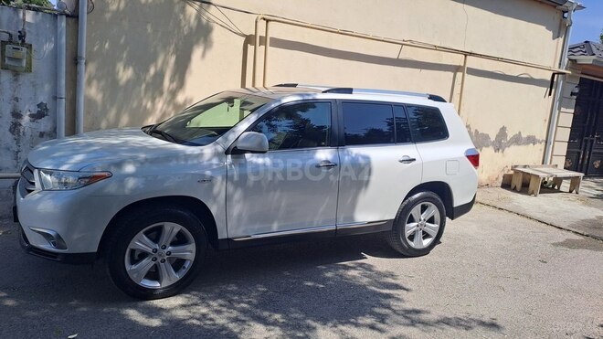 Toyota Highlander 2011, 98,000 km - 3.5 l - Bakı