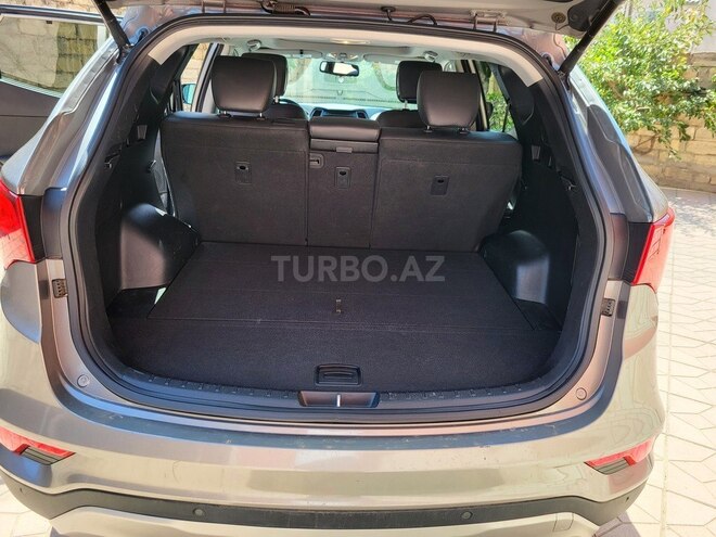 Hyundai Santa Fe-10