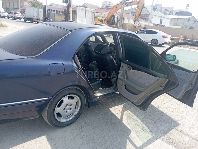 Mercedes E 230 1996, 389,650 km - 2.3 l - Bakı