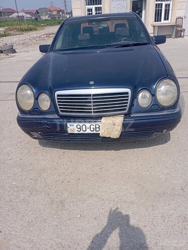 Mercedes E 230 1996, 389,650 km - 2.3 l - Bakı