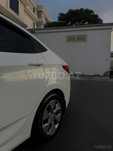Hyundai Accent 2016, 130,000 km - 1.6 l - Bakı