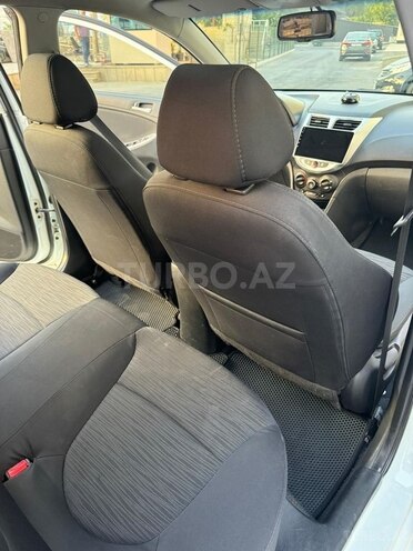 Hyundai Accent 2016, 130,000 km - 1.6 l - Bakı