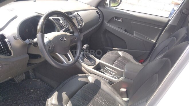 Kia Sportage 2013, 112,670 km - 2.0 л - Şamaxı