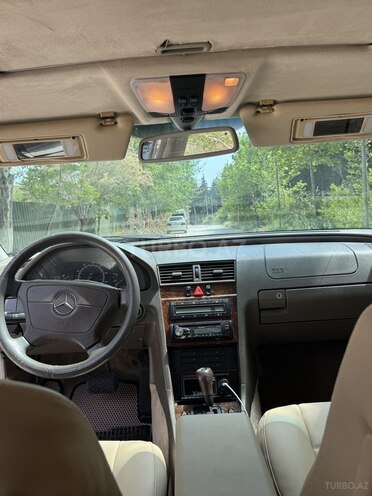 Mercedes C 220 1996, 235,000 km - 2.2 l - Bakı