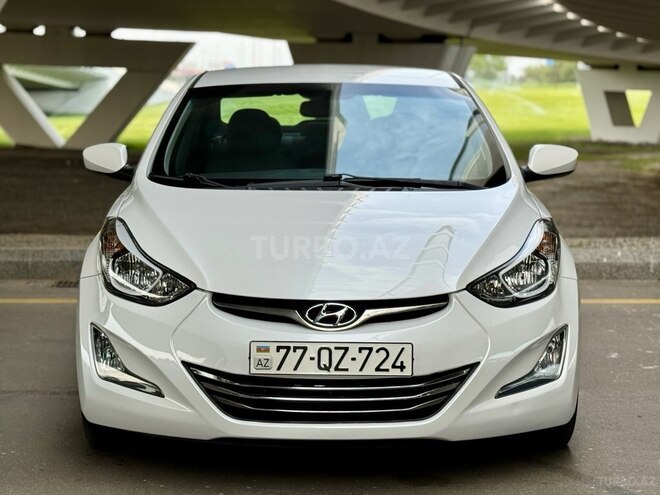 Hyundai Elantra-2