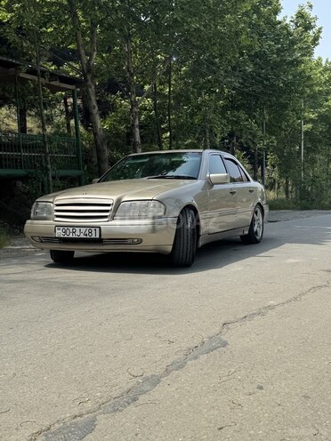 Mercedes C 220 1996, 235,000 km - 2.2 l - Bakı