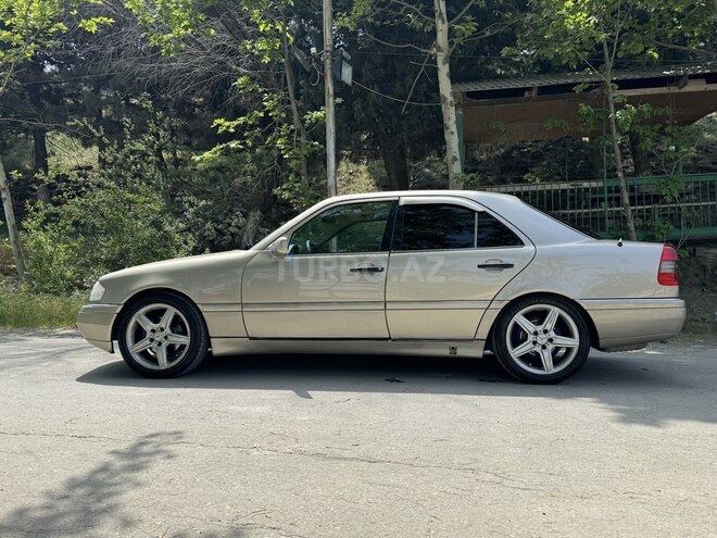 Mercedes C 220 1996, 235,000 km - 2.2 l - Bakı