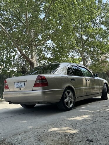 Mercedes C 220 1996, 235,000 km - 2.2 l - Bakı