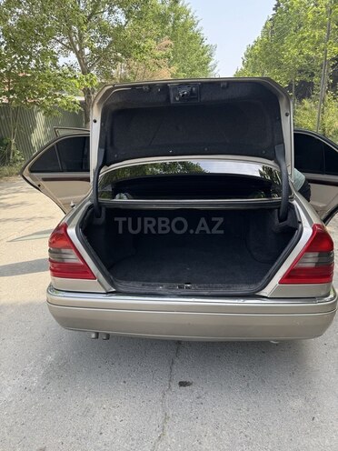 Mercedes C 220 1996, 235,000 km - 2.2 l - Bakı
