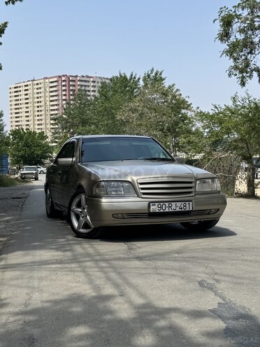 Mercedes C 220 1996, 235,000 km - 2.2 l - Bakı