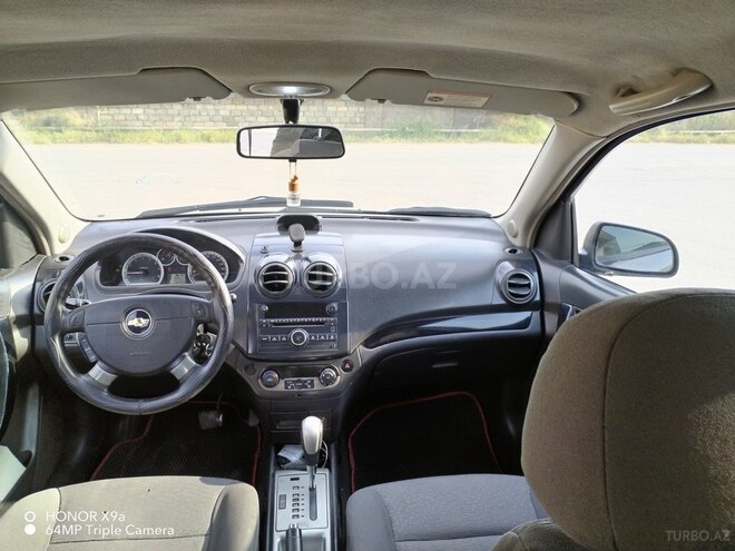 Chevrolet Aveo-4