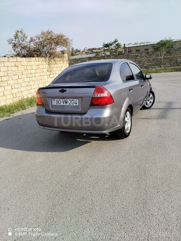 Chevrolet Aveo-7