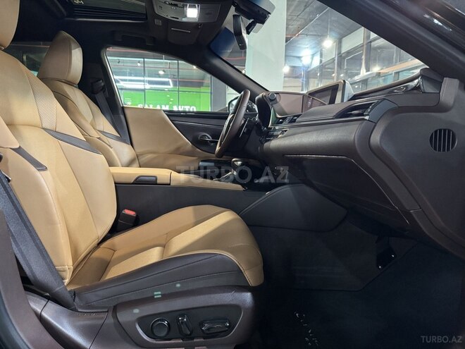 Lexus ES 300h 2020, 139,000 km - 2.5 l - Bakı